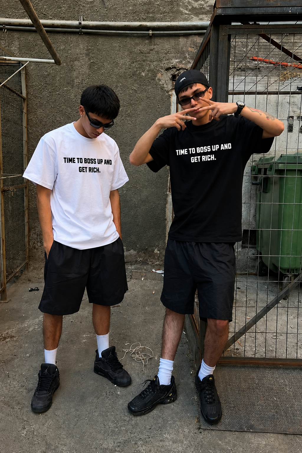 UNISEX TIME 2 BOSS UP AND GET RICH TODAY OVERSIZED T-SHIRT